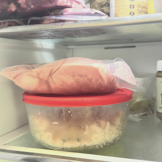 Video of cooking with Glass Wholefoods grass-fed beef tallow in a home kitchen